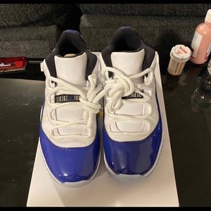 Wmns Air Jordan 11 retro low “concard sketch”